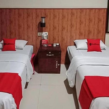 Reddoorz @ Sorong City Center Exterior photo