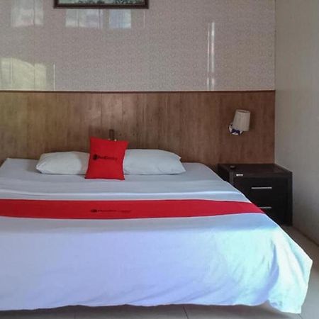 Reddoorz @ Sorong City Center Exterior photo